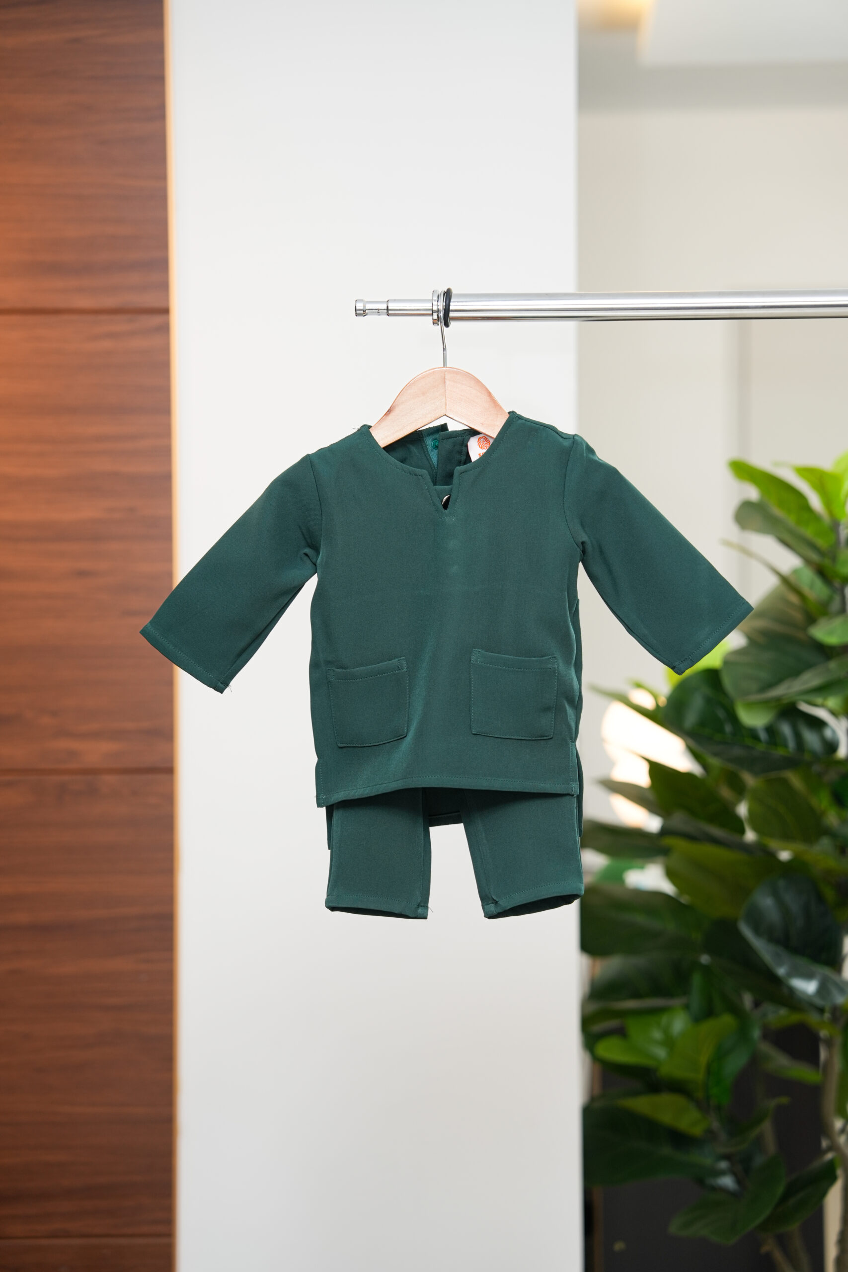 Emerald Green Babies (2)